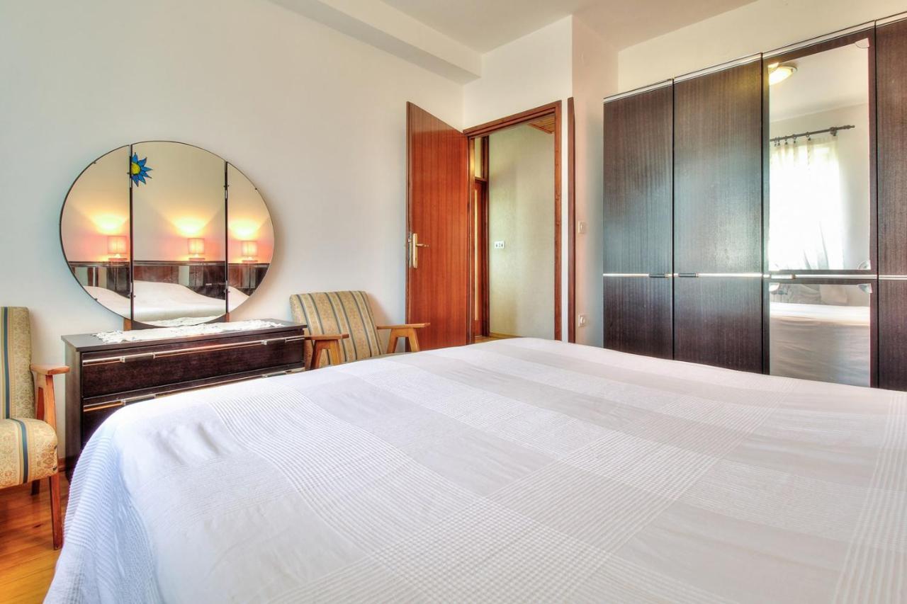 Nadia House With Apartments Замбратия Екстериор снимка