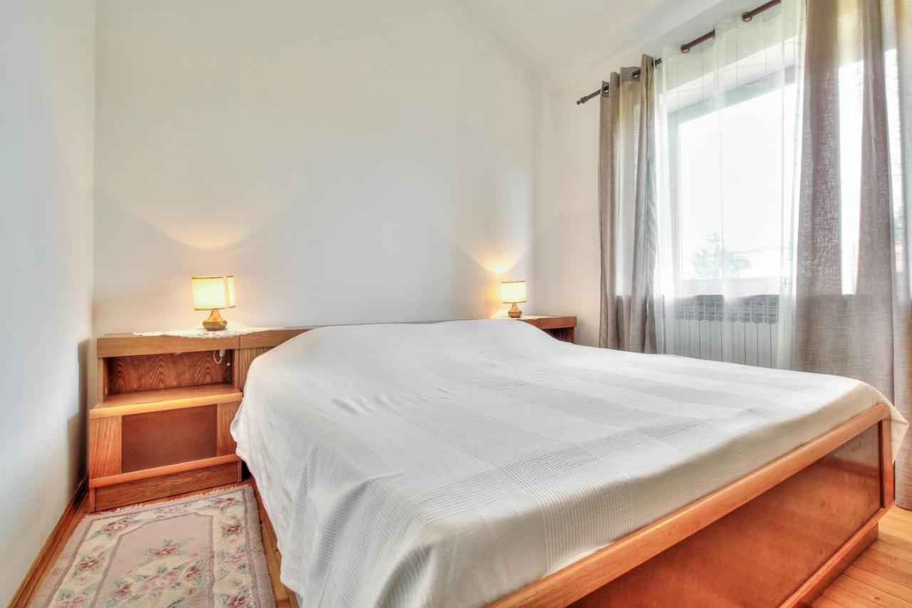 Nadia House With Apartments Замбратия Екстериор снимка