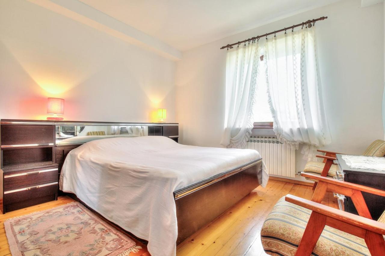 Nadia House With Apartments Замбратия Екстериор снимка